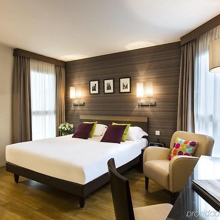 Aparthotel Citadines République Parigi Esterno foto
