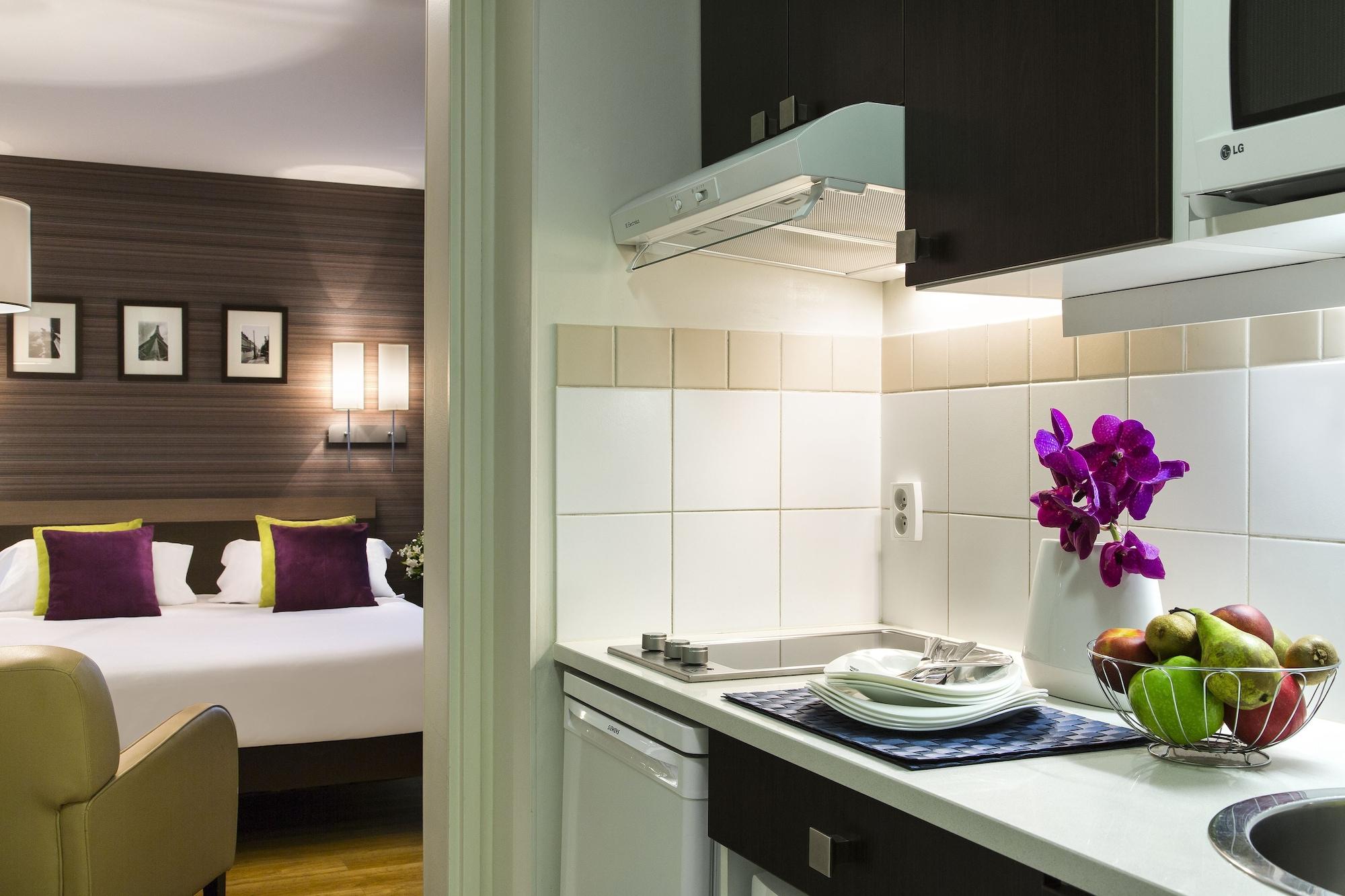 Aparthotel Citadines République Parigi Esterno foto