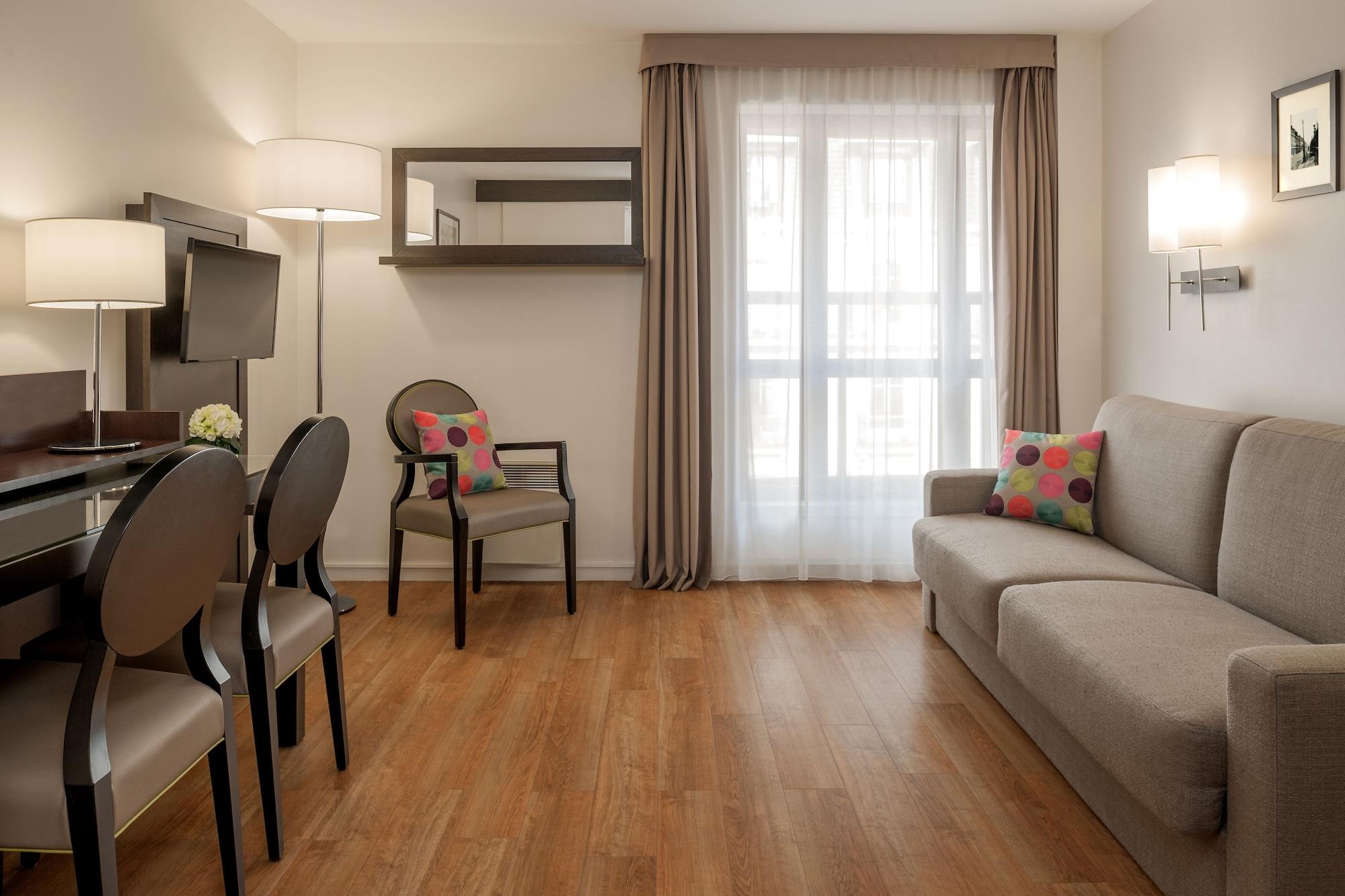 Aparthotel Citadines République Parigi Esterno foto