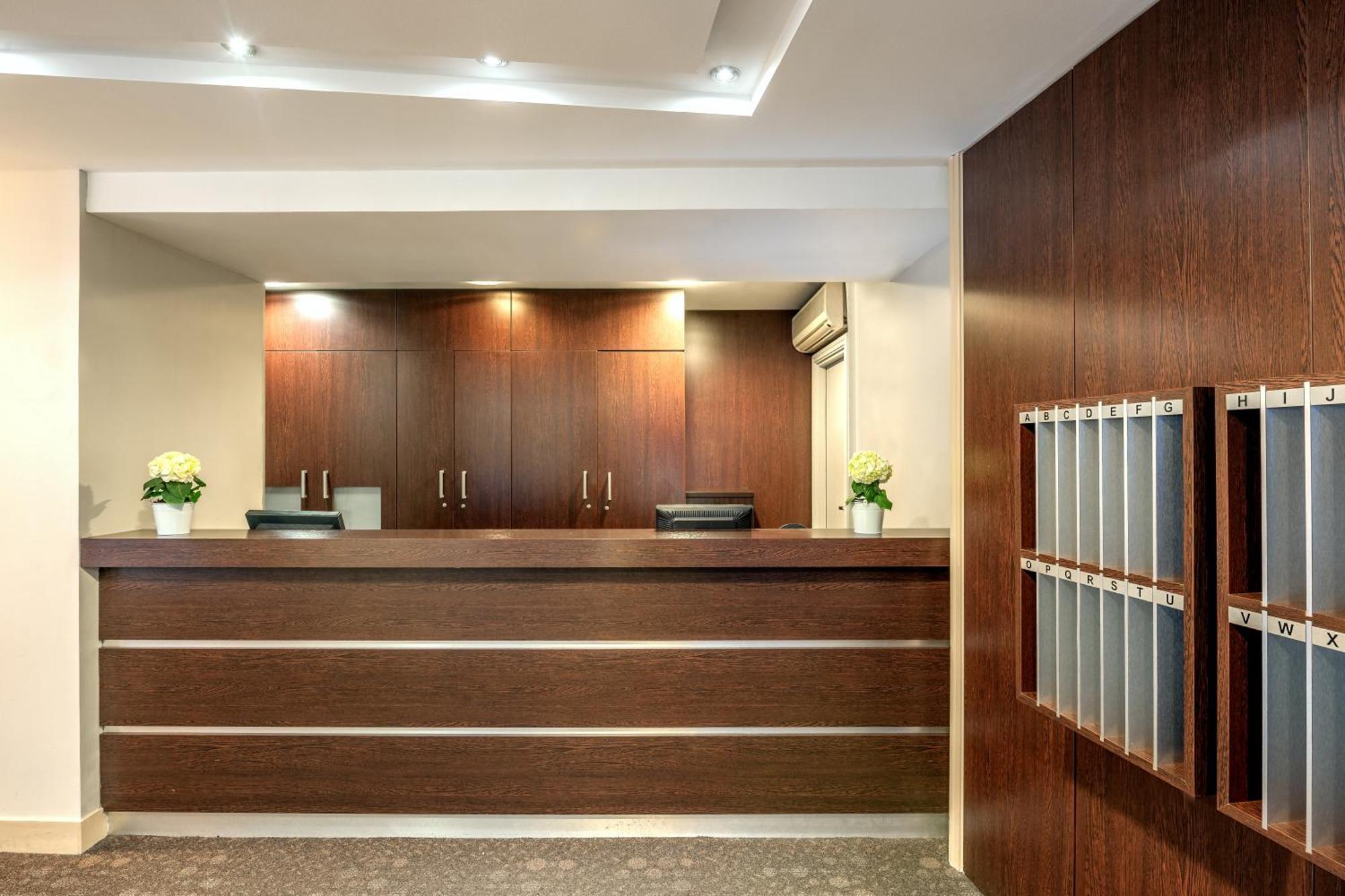 Aparthotel Citadines République Parigi Esterno foto