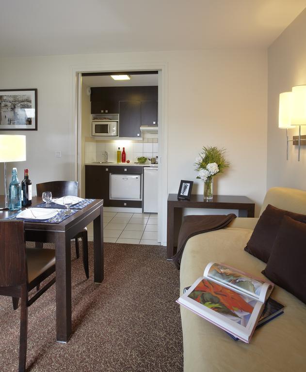 Aparthotel Citadines République Parigi Esterno foto