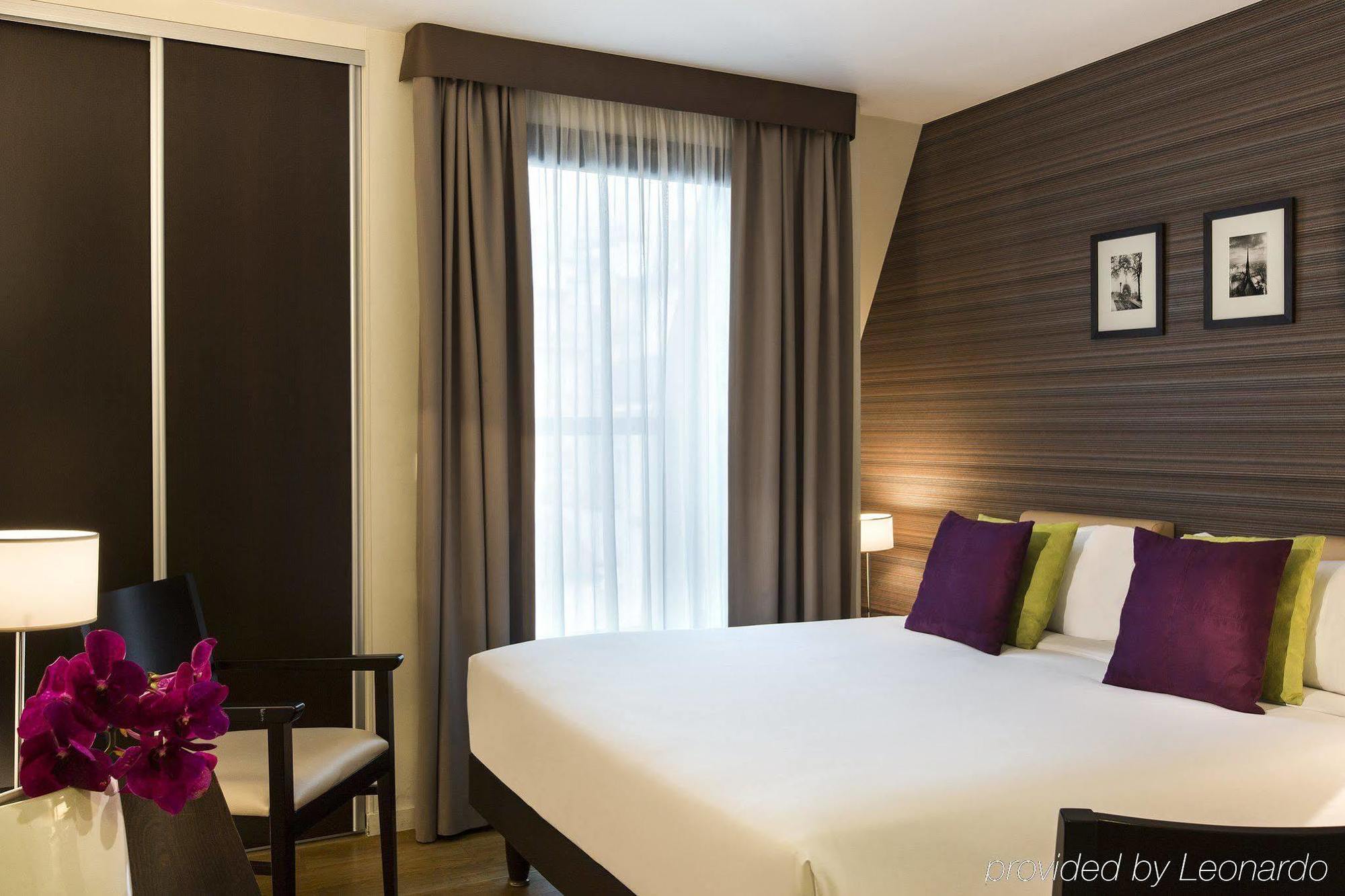 Aparthotel Citadines République Parigi Esterno foto